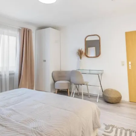 Spacious With Garden Lejlighed *